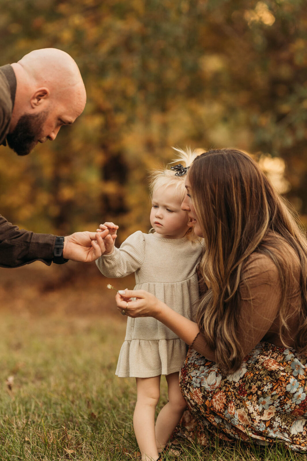 Mineola Texas Family Photographer | Fall Family Session with Candid Moments in East Texas